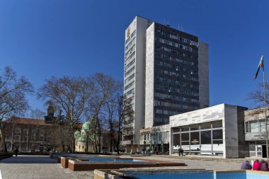 Pernik, Bulgaristan - 12 Mart 2014: Pernik, Bulgaristan şehir merkezinin panoramik