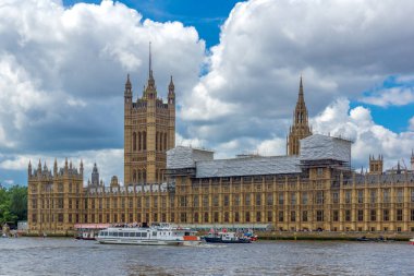 Londra, İngiltere - 15 Haziran 2016: Parlamentosu Westminster, Londra, İngiltere, evler