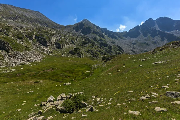 Landscape Begovitsa River Valley Yalovarnika Peak Pirin Mountain Bulgaria — Stock Photo, Image