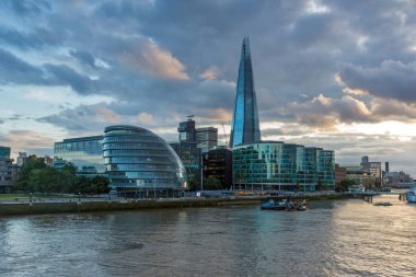 Londra - 15 Haziran 2016: Belediye Binası ve Londra, İngiltere, Birleşik Krallık'taki 