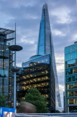 Londra, İngiltere - 15 Haziran 2016: Gece fotoğraf Shard gökdelen Londra, İngiltere, Birleşik Krallık