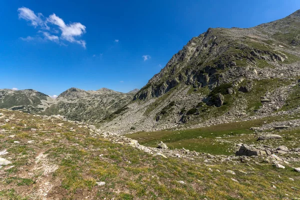 Niesamowity Krajobraz Begovitsa Koza Pass Góry Pirin Bułgaria — Zdjęcie stockowe