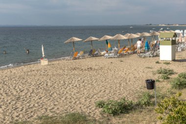 Chalkidiki, orta Makedonya, Yunanistan - 25 Ağustos 2014: Panoramik Alkinoos Beach Sithonia Yarımadası, Chalkidiki, orta Makedonya, Yunanistan