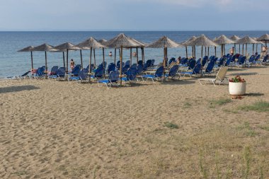 Chalkidiki, orta Makedonya, Yunanistan - 25 Ağustos 2014: Deniz manzarası, Fisher Beach Psakoudia Sithonia Yarımadası, Chalkidiki, orta Makedonya, Yunanistan