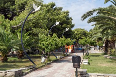 Chalkidiki, orta Makedonya, Yunanistan - 25 Ağustos 2014: Metamorfosi Beach Sithonia Yarımadası, Chalkidiki, orta Makedonya, Yunanistan, panoramik görünümü