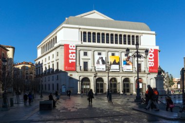 Madrid, İspanya - 22 Ocak 2018: Güzel manzara Teatro Real Madrid, İspanya