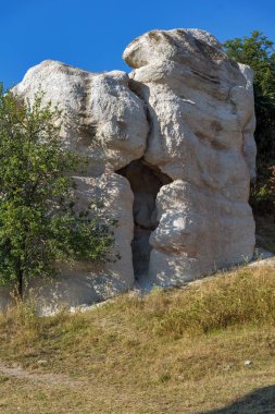 Kaya fenomen taş düğün yakınındaki şehir Kırcaali, Bulgaristan