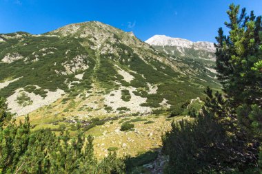 Vihren ve Hvoynati tepeler, Pirin Dağı, Bulgaristan ile muhteşem manzara