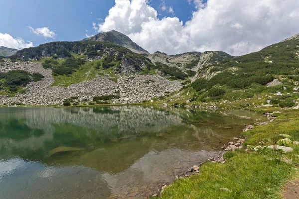 Amazing Landscape Dengan Danau Muratovo Dan Muratov Puncak Pirin Gunung — Stok Foto