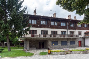 Bansko, Bulgaristan - 13 Ağustos 2013: Şehir, Bansko, Blagoevgrad bölge, Bulgaristan otantik on dokuzuncu yüzyıl evlerde