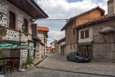 Bansko, Bulgaristan - 13 Ağustos 2013: Şehir, Bansko, Blagoevgrad bölge, Bulgaristan otantik on dokuzuncu yüzyıl evlerde