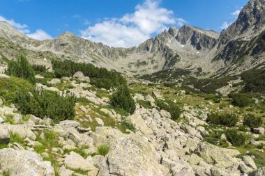 Muhteşem manzara Yalovarnika tepe, Pirin Dağı, Bulgaristan