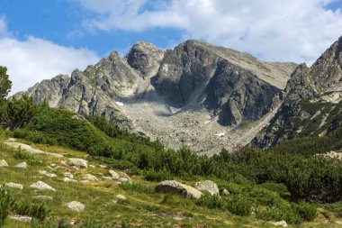 Muhteşem manzara Yalovarnika tepe, Pirin Dağı, Bulgaristan