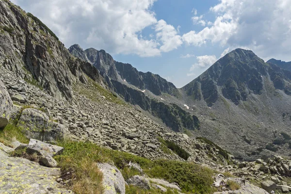 Increíble Paisaje Del Pico Yalovarnika Montaña Pirin Bulgaria —  Fotos de Stock