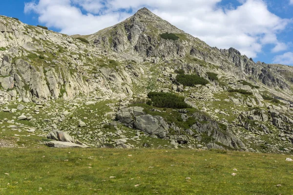 Paisaje Cerca Del Pico Yalovarnika Montaña Pirin Bulgaria — Foto de Stock