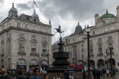 Londra, İngiltere - 16 Haziran 2016: Piccadilly Circus, Londra, İngiltere, İngiltere