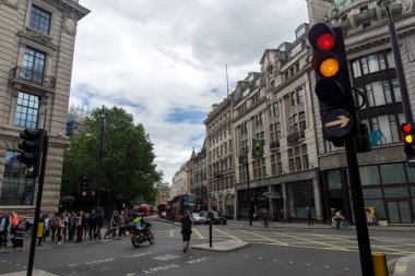 Londra, İngiltere - 16 Haziran 2016: Piccadilly Circus, Londra, İngiltere, İngiltere
