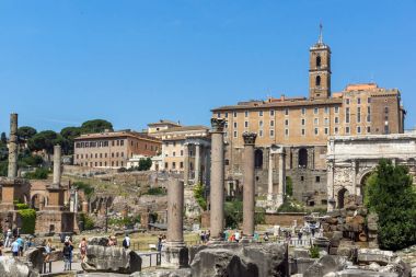 Rome, İtalya - 24 Haziran 2017: Panoramik Roma Forumu ve Capitoline Tepesi City Roma, İtalya