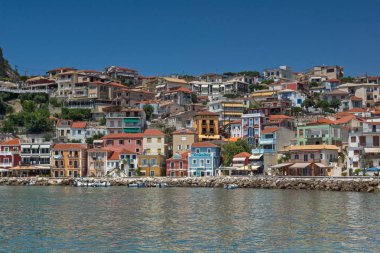 Parga, Yunanistan - 17 Temmuz 2014: yaz görünümü Parga şehir, Epirus, Yunanistan'ın şaşırtıcı