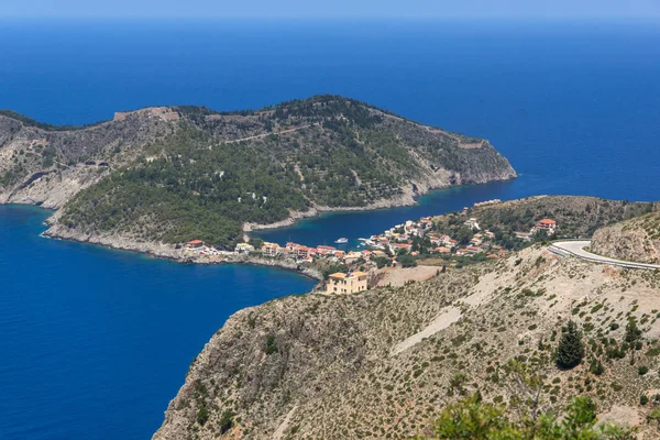 Дивовижний Краєвид Assos Села Ласкаве Море Затока Kefalonia Іонічних Островів — стокове фото