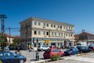 Lefkada Town, Yunanistan 17 Temmuz 2014: Ev ve sokak Lefkada kentindeki Ionian Islands, Yunanistan