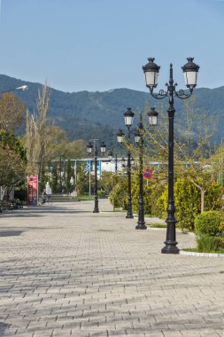 Taşöz, Yunanistan - 5 Nisan 2016: Dolgu Thassos şehri, Doğu Makedonya ve Trakya, Yunanistan 