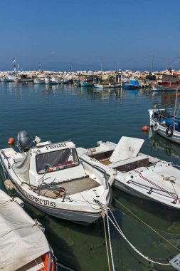 Taşöz, Yunanistan - 5 Nisan 2016: Bağlantı noktası, Skala Kallirachis, Thassos Adası, Doğu Makedonya ve Trakya, Yunanistan  