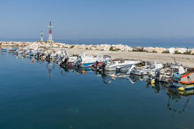 Taşöz, Yunanistan - 5 Nisan 2016: Bağlantı noktası, Skala Sotiros, Thassos Adası, Doğu Makedonya ve Trakya, Yunanistan  