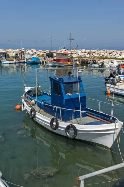 Taşöz, Yunanistan - 5 Nisan 2016: Bağlantı noktası, Skala Kallirachis, Thassos Adası, Doğu Makedonya ve Trakya, Yunanistan  