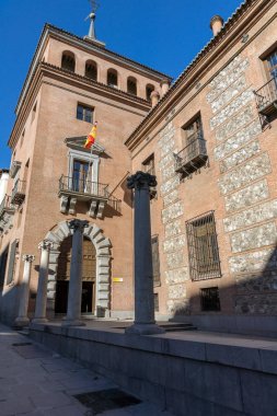 Madrid, İspanya - 22 Ocak 2018: Yedi bacalar şehir Madrid, İspanya, House