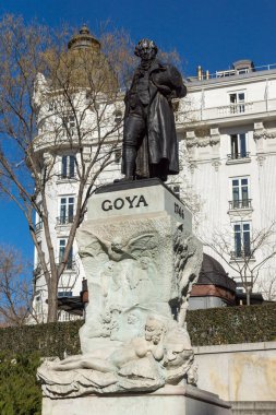 Madrid, İspanya - 22 Ocak 2018: Goya heykel Madrid şehir, İspanya Prado Müzesi önünde