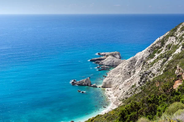 希腊爱奥尼亚群岛凯 大年海滩附近的岩石 — 图库照片