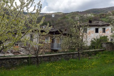 Köy Kosova ile orijinal on dokuzuncu yüzyıl evler, Plovdiv bölge, Bulgaristan