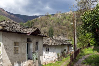 Köy Kosova ile orijinal on dokuzuncu yüzyıl evler, Plovdiv bölge, Bulgaristan