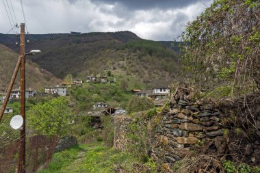 Köy Kosova ile orijinal on dokuzuncu yüzyıl evler, Plovdiv bölge, Bulgaristan