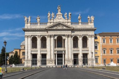 Rome, İtalya - 25 Haziran 2017: Basilica San Giovanni Laterano (Basilica di San Giovanni in Laterano) yılında Roma, İtalya, şehrin içinde