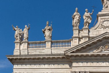Rome, İtalya - 25 Haziran 2017: Basilica San Giovanni in Laterano (Basilica di San Giovanni in Laterano) yılında Roma, İtalya, şehrin mimari detay