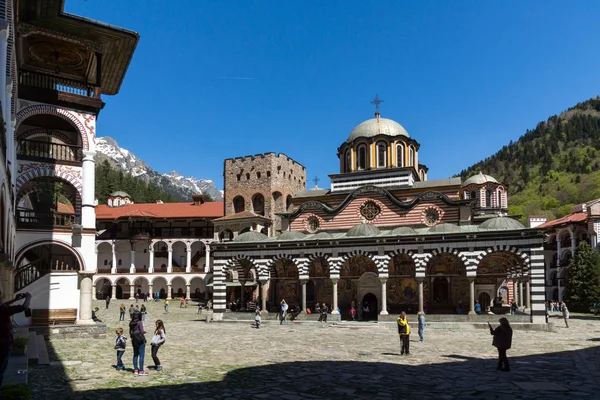 Rila Monastery Bulgaria April 2018 Tourist Visiting Monastery Saint Ivan — Stock Photo, Image