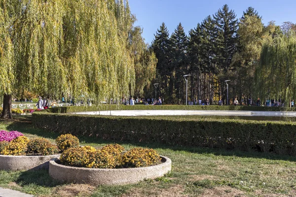 Autunno vista di South Park nella città di Sofia — Foto Stock