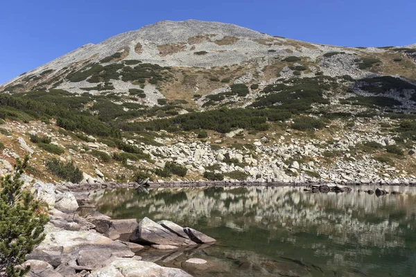 ภูมิทัศน์ของทะเลสาบลอง, ภูเขา Pirin, บัลแกเรีย — ภาพถ่ายสต็อก
