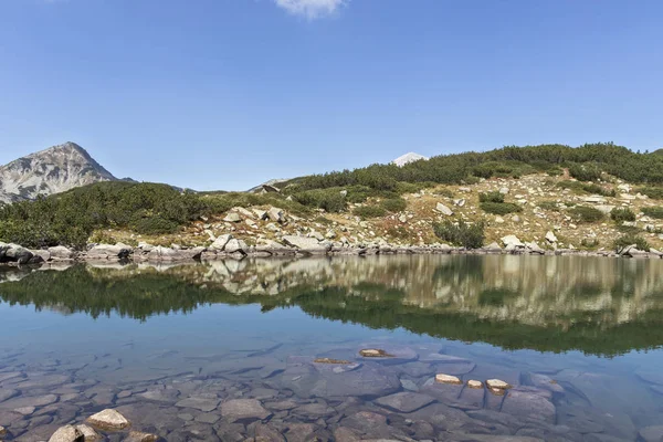 Lanskap The Long Lake, Pirin Mountain, Bulgaria — Stok Foto