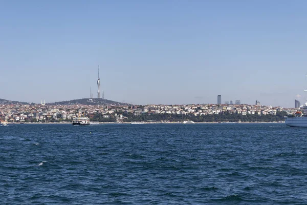 Panorama del Bósforo al Cuerno de Oro en la ciudad de Estambul — Foto de Stock