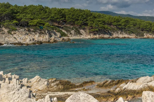 Orange Beach Kavourotripes en la península de Sithonia, Grecia — Foto de Stock