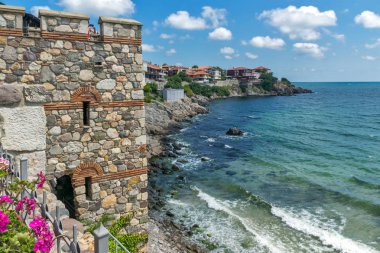 Bulgaristan 'ın Sozopol kentinde Antik tahkimat kalıntıları