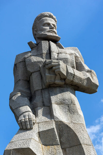 Мемориальный комплекс Христо Ботев в городе Калофер, Болгария
