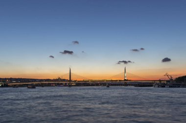 Atatürk Köprüsü ve Altın Boynuz inistanbul 'un gün batımı manzarası, Türkiye