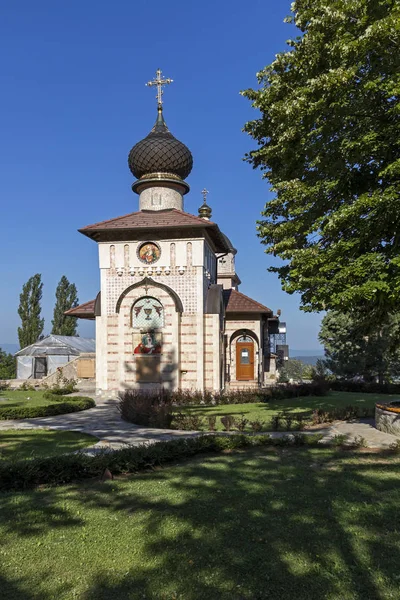 Sırbistan 'ın Ortaçağ Lesje manastırı — Stok fotoğraf
