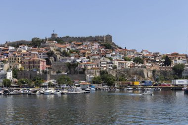 Yunanistan 'ın Kavala kentinin toprak döşeme manzarası