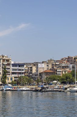 Yunanistan 'ın Kavala kentinin toprak döşeme manzarası
