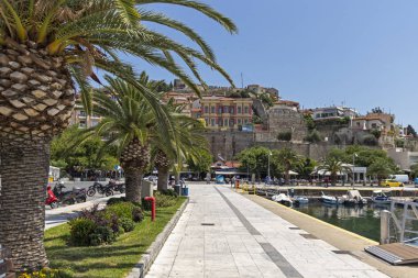 Yunanistan 'ın Kavala kentinin toprak döşeme manzarası